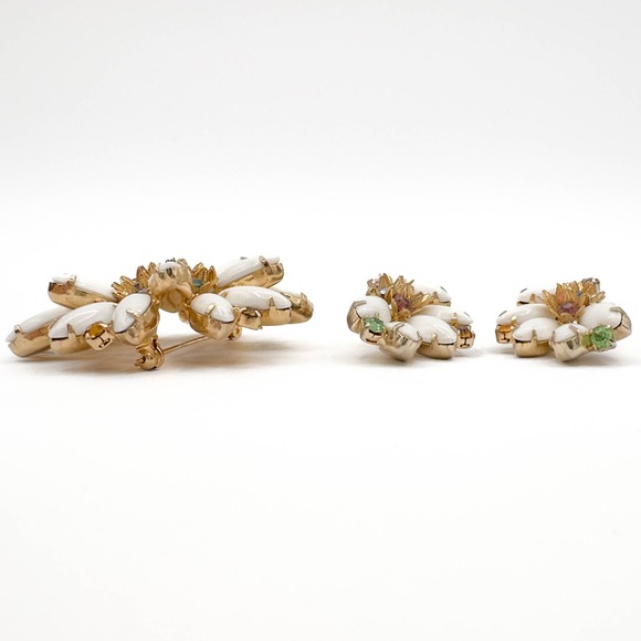 D&E Juliana White Milk Glass Navette Pastel Rhinestone Floral Brooch Earring Set - Picture 10 of 11